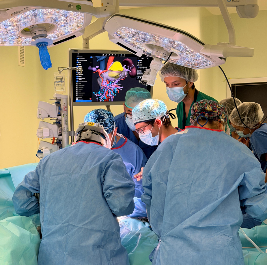 Resección de tumor retroperitoneal complejo con planificación quirúrgica 3D